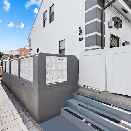דירות הוליווד Boutique Loft Unit 2 מראה חיצוני תמונה