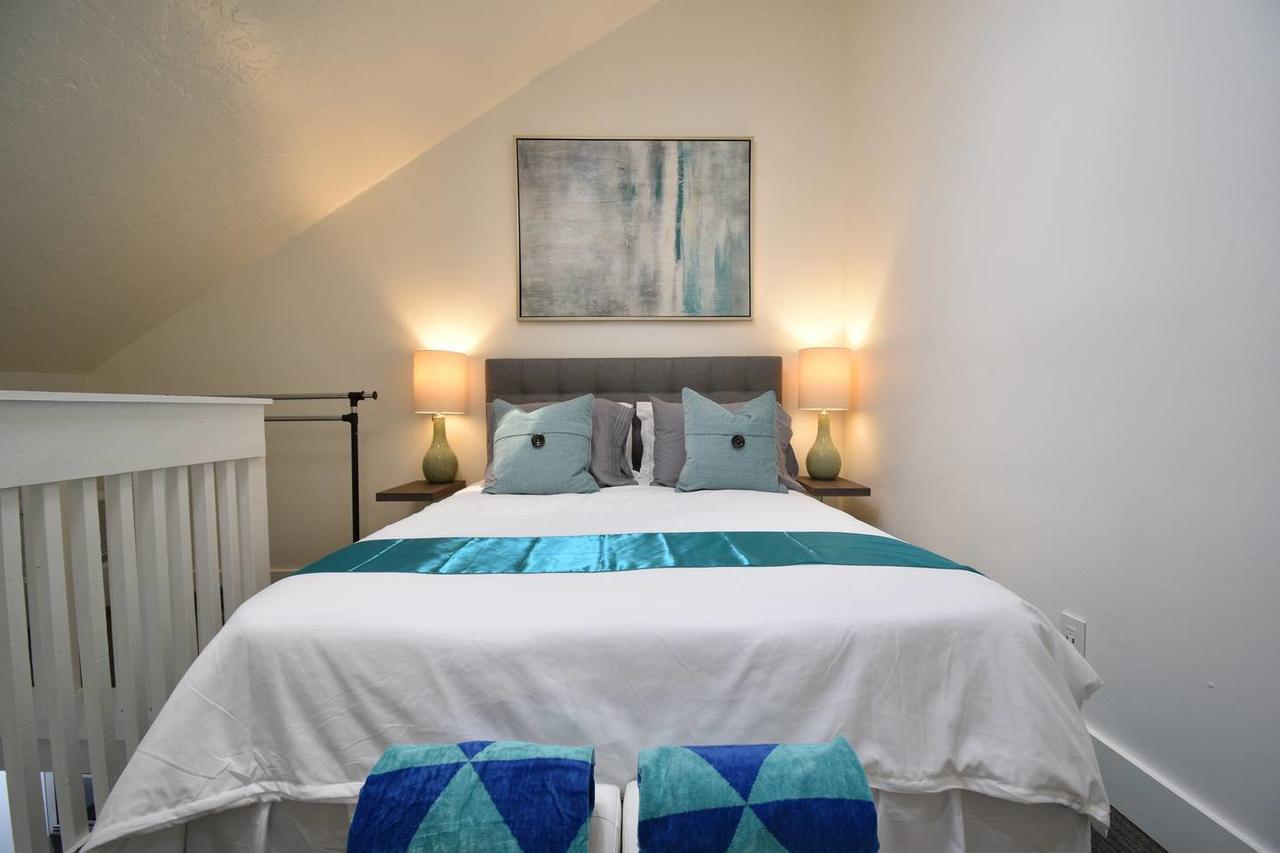 דירות הוליווד Boutique Loft Unit 2 מראה חיצוני תמונה